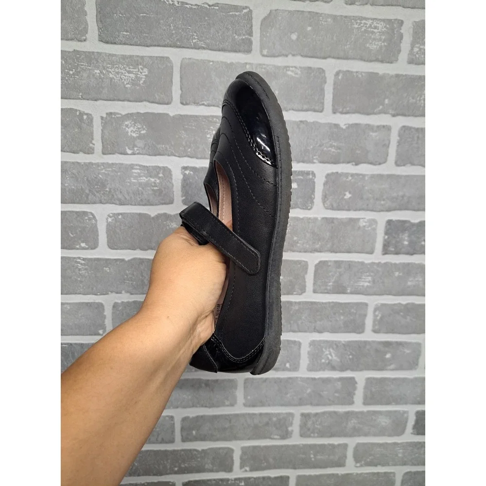 Olive & Edie Mary Jane Black Flat Shoes Girl's Adjustable Strap‎ Size 4M